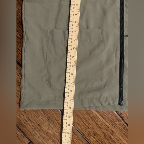 Adidas Green Zip Up Lightweight Vest - Picture 11 of 11